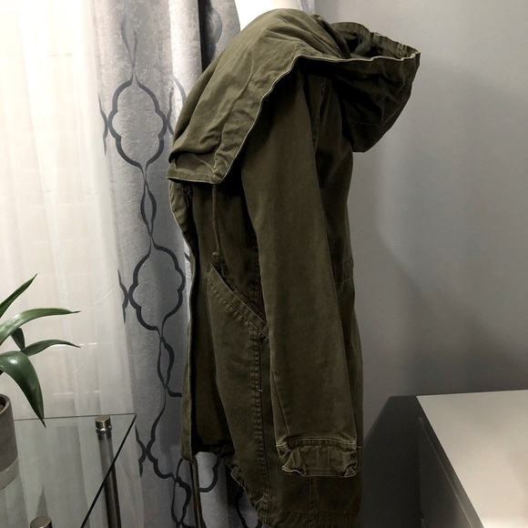 Green Hooded Jacket - Picture 4 of 6